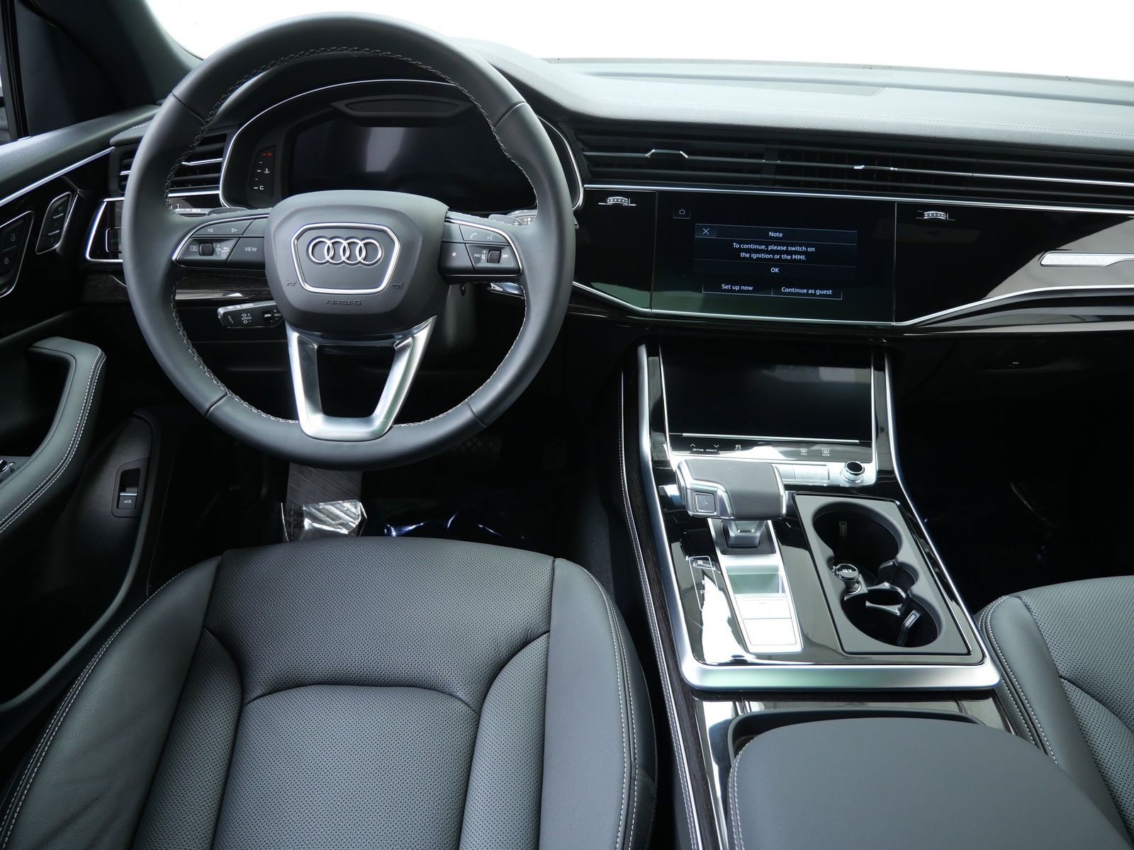 Thumbnail: 2026 Audi Q8 - 14