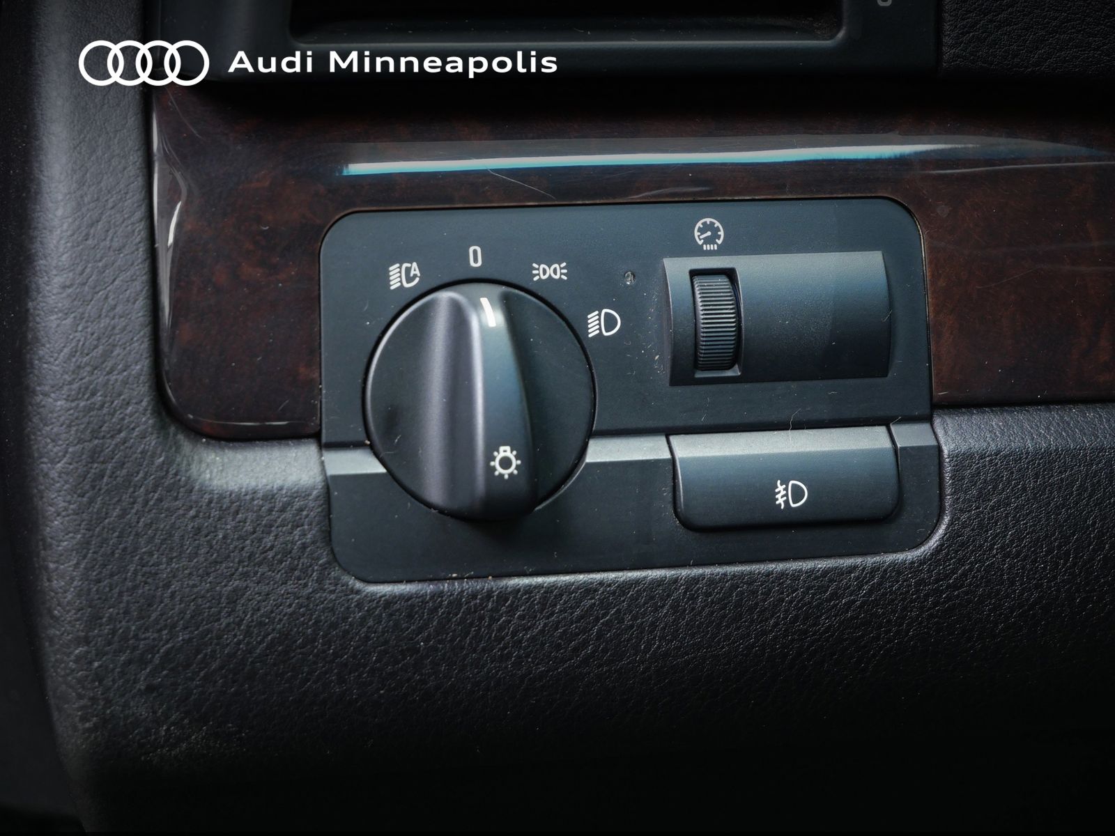 Thumbnail: 2003 BMW 3 Series - 16