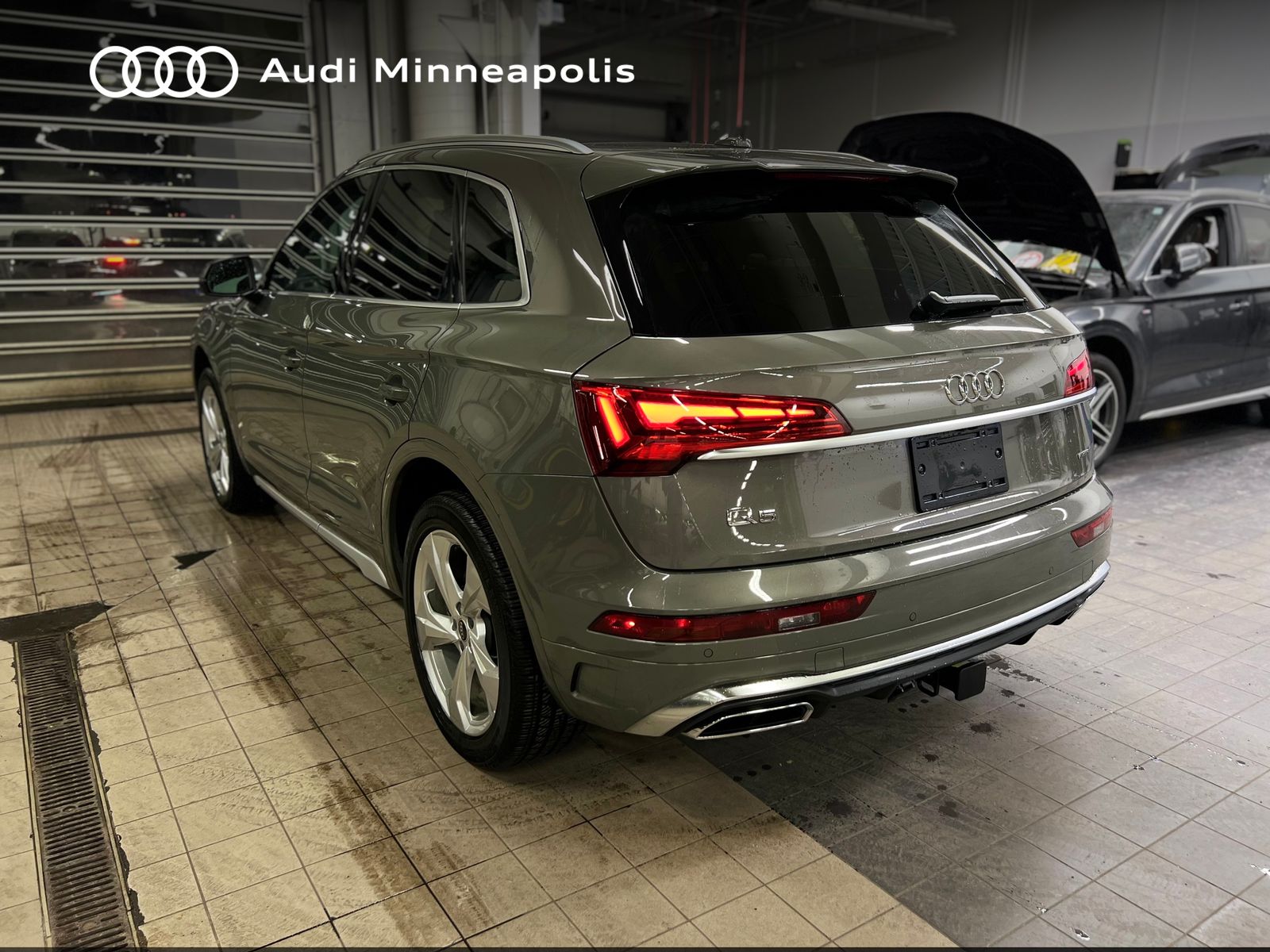 Thumbnail: 2023 Audi Q5 - 4