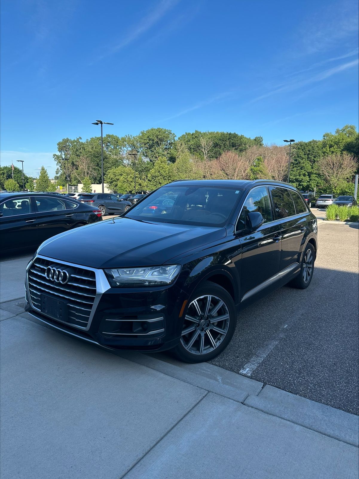 Thumbnail: 2017 Audi Q7 - 1