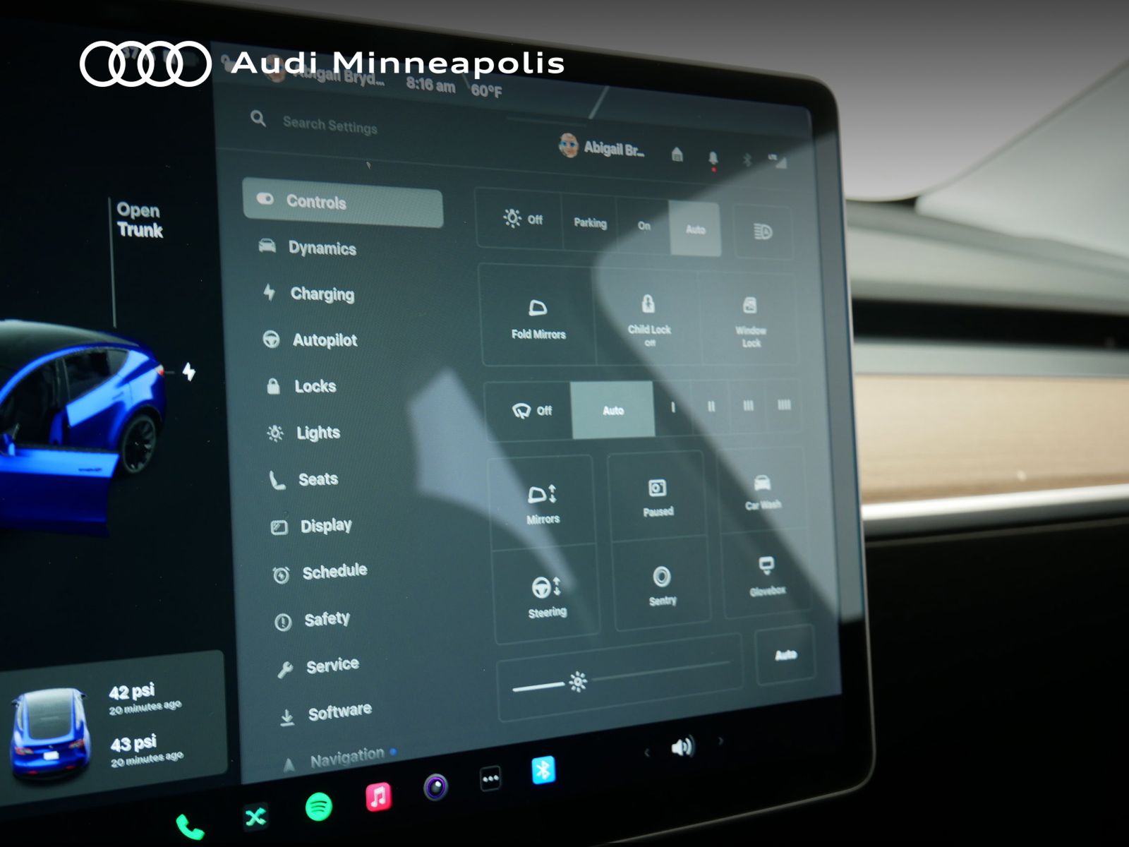Thumbnail: 2022 Tesla Model Y - 26