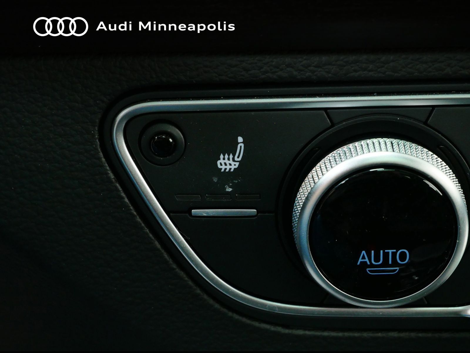 Thumbnail: 2025 Audi Q5 - 29