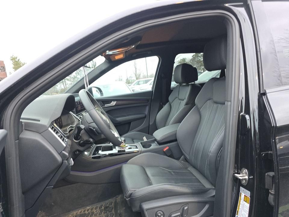 Thumbnail: 2025 Audi Q5 - 2