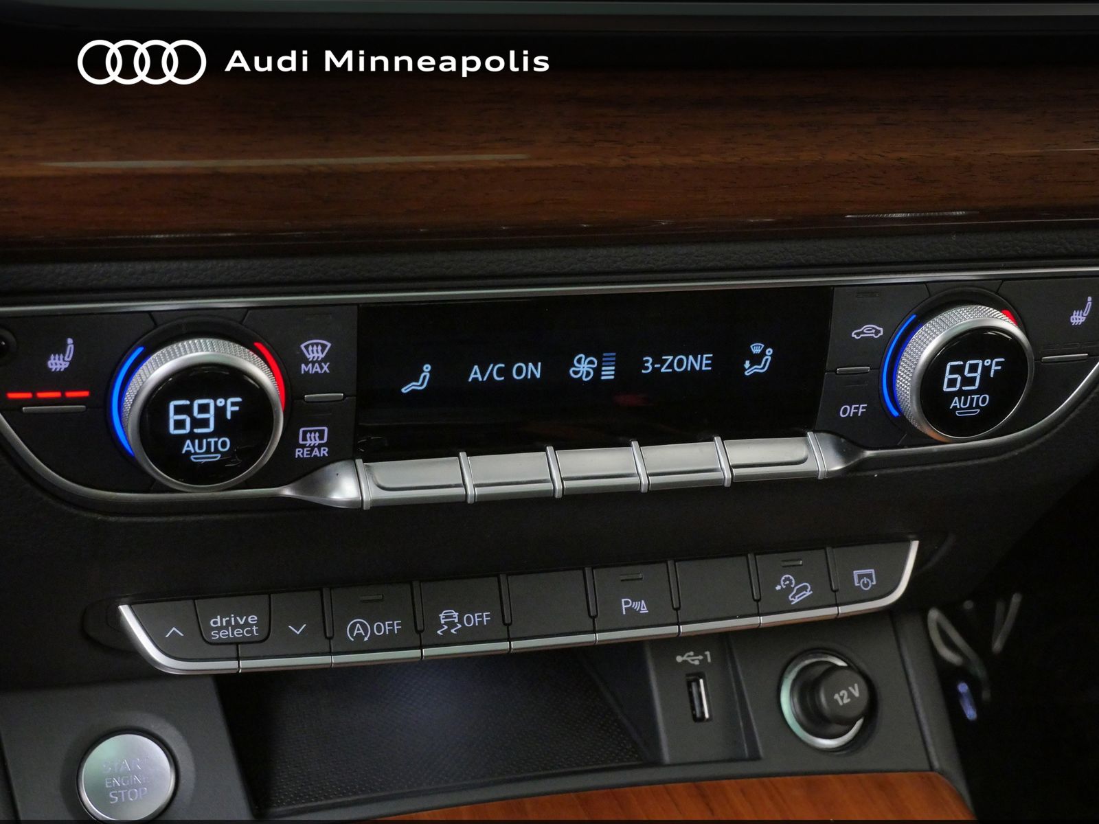 Thumbnail: 2023 Audi Q5 - 27