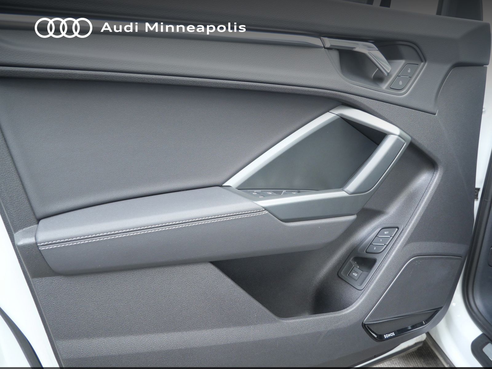Thumbnail: 2023 Audi Q3 - 12