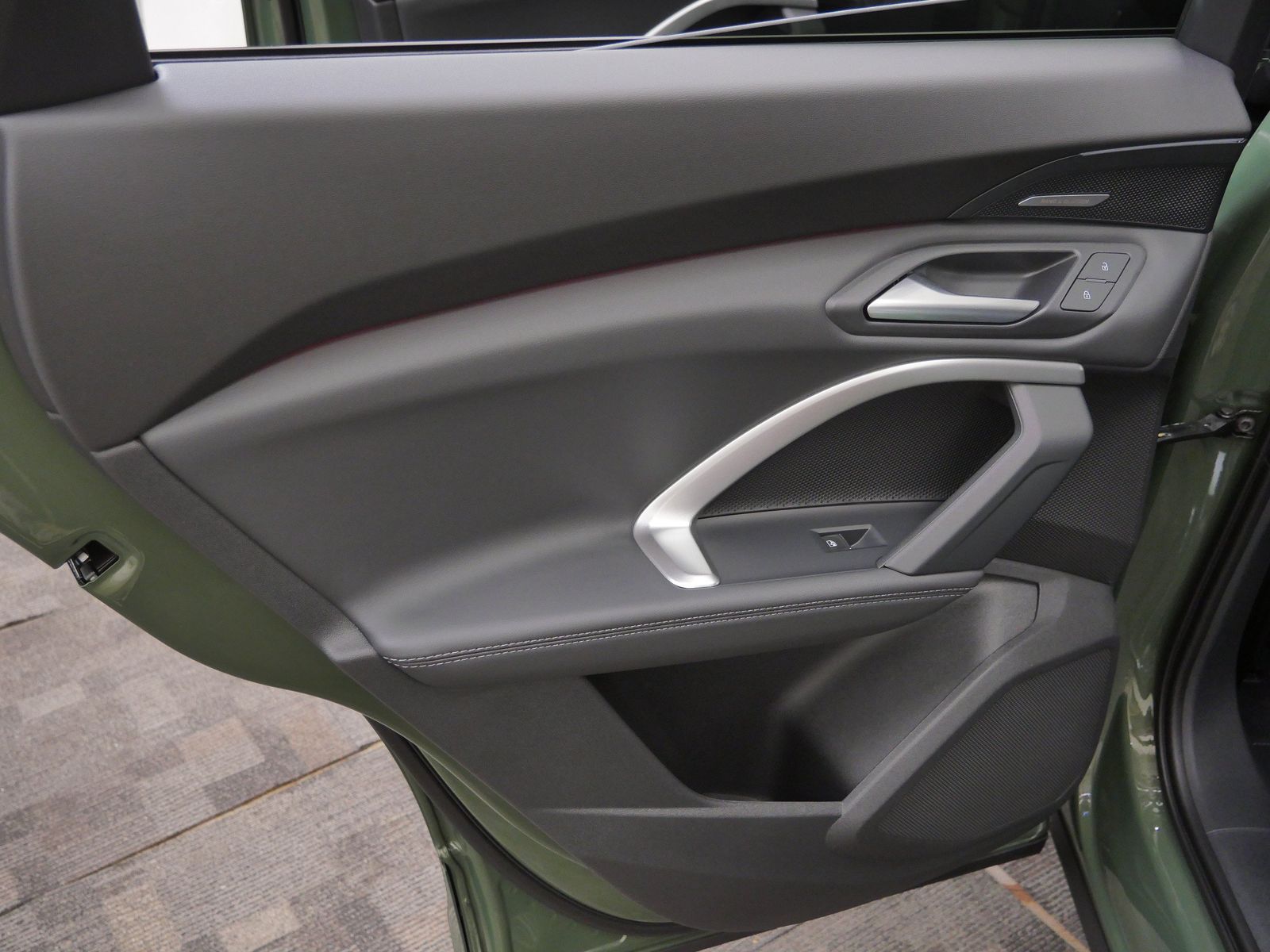 Thumbnail: 2026 Audi Q5 - 12