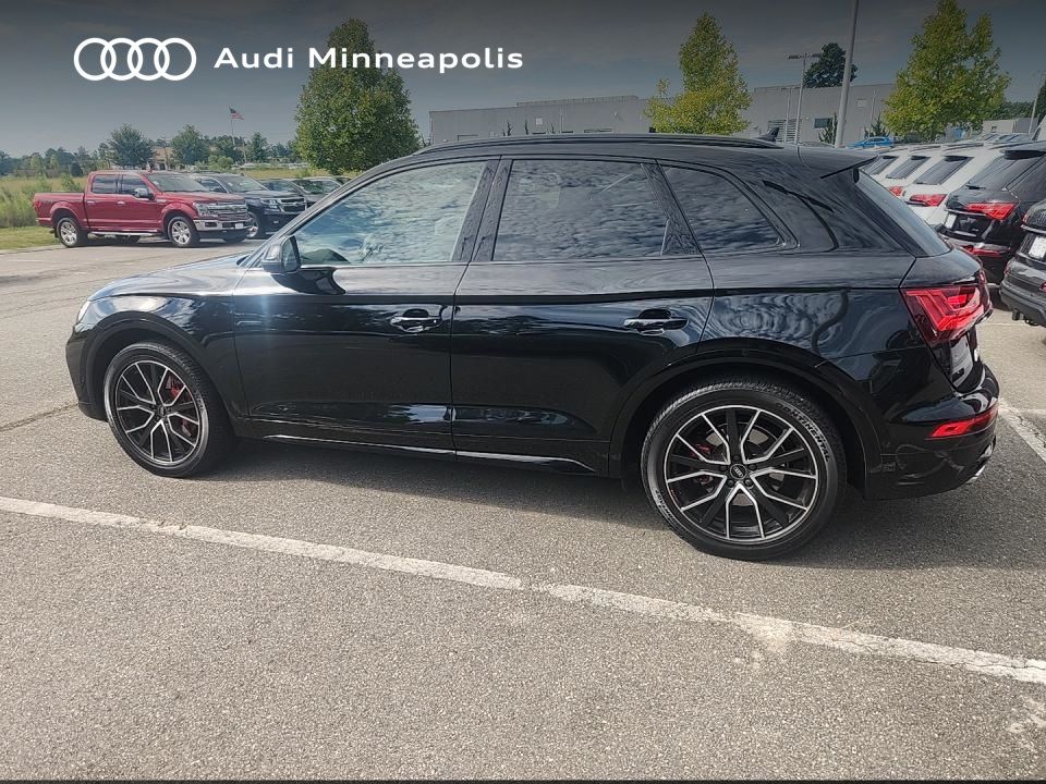 Thumbnail: 2023 Audi SQ5 - 10