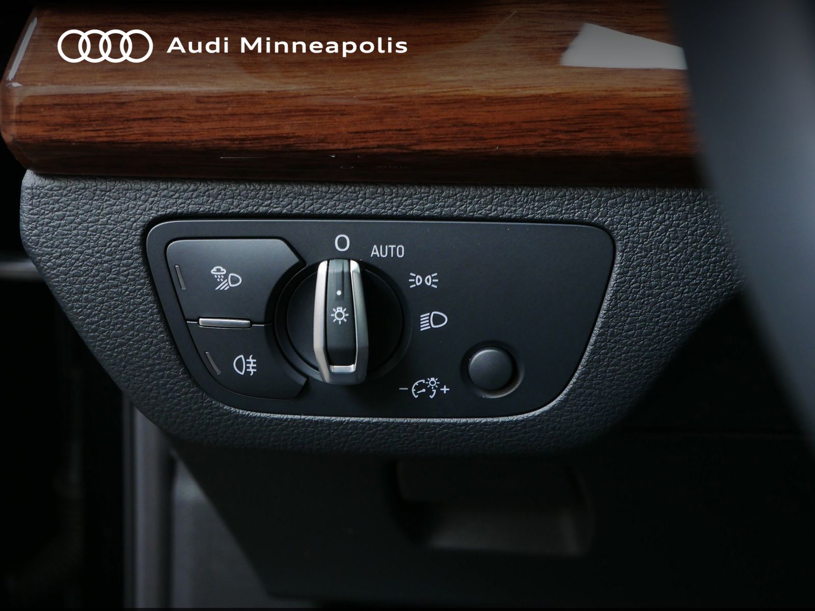 Thumbnail: 2023 Audi Q5 - 20