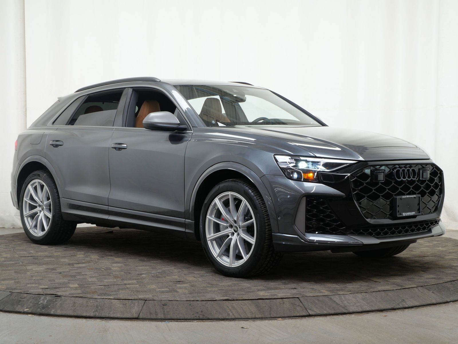 Thumbnail: 2026 Audi RS Q8 - 8