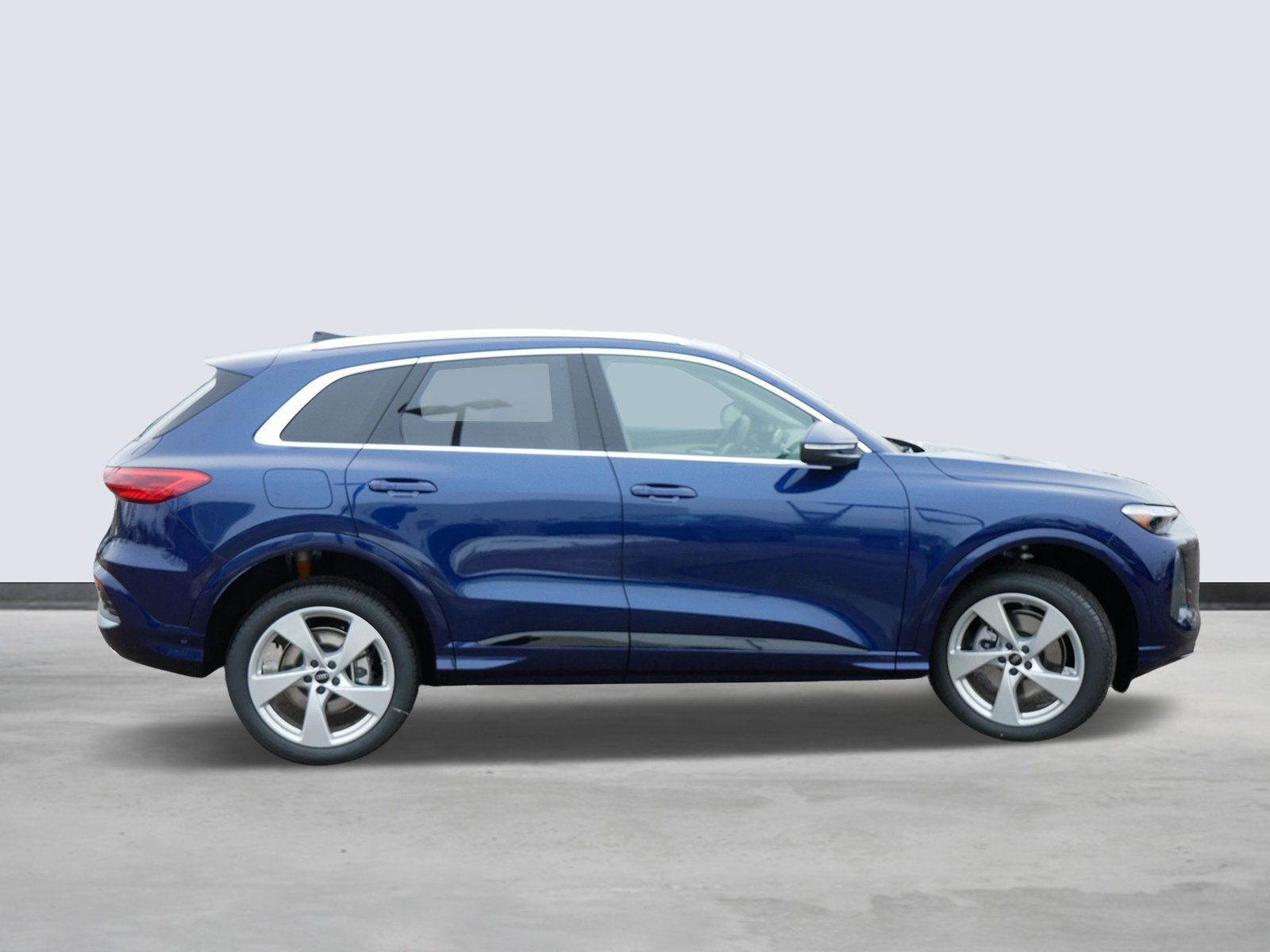 Thumbnail: 2025 Audi Q5 - 5