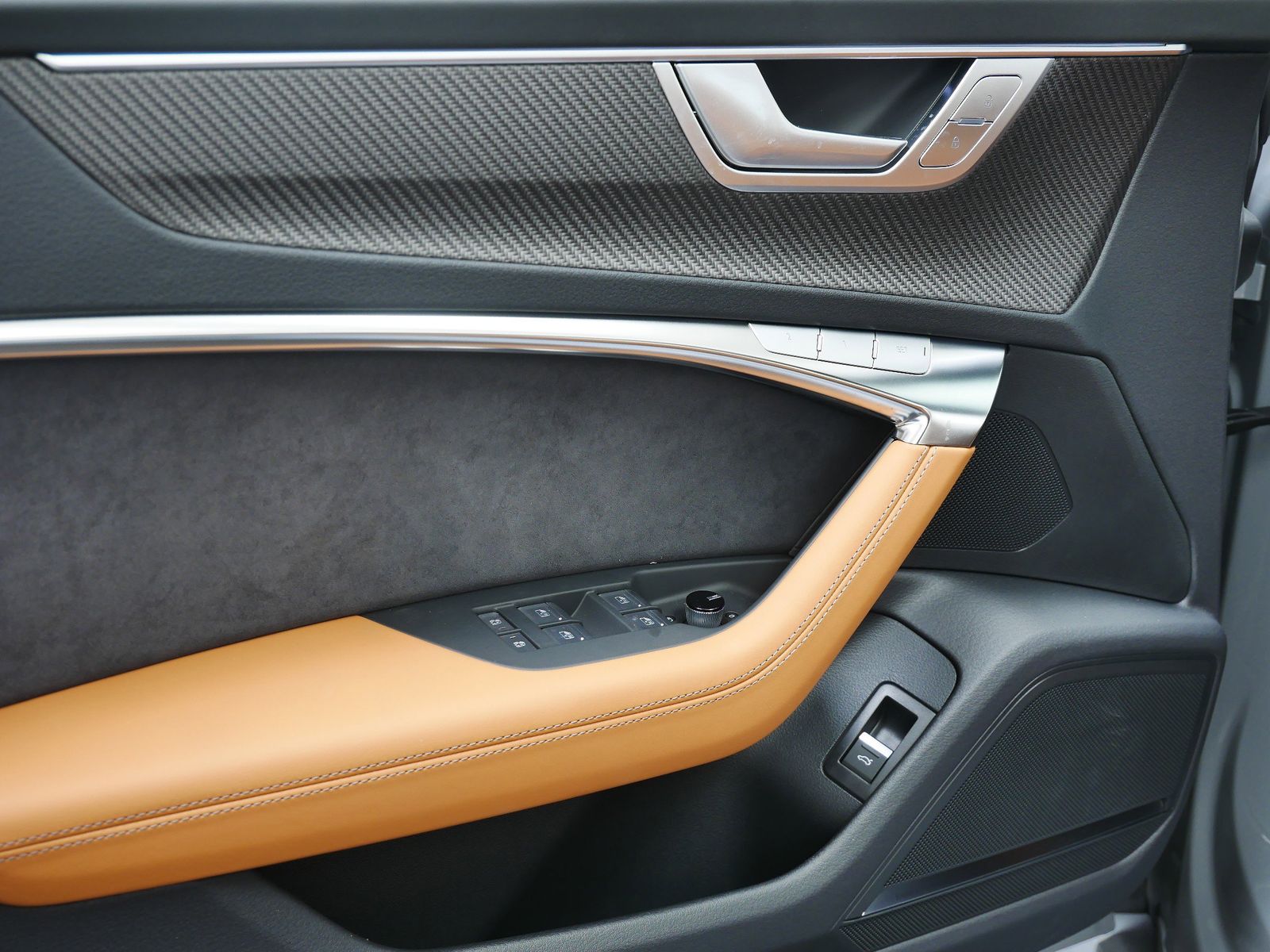 Thumbnail: 2026 Audi RS 7 - 12