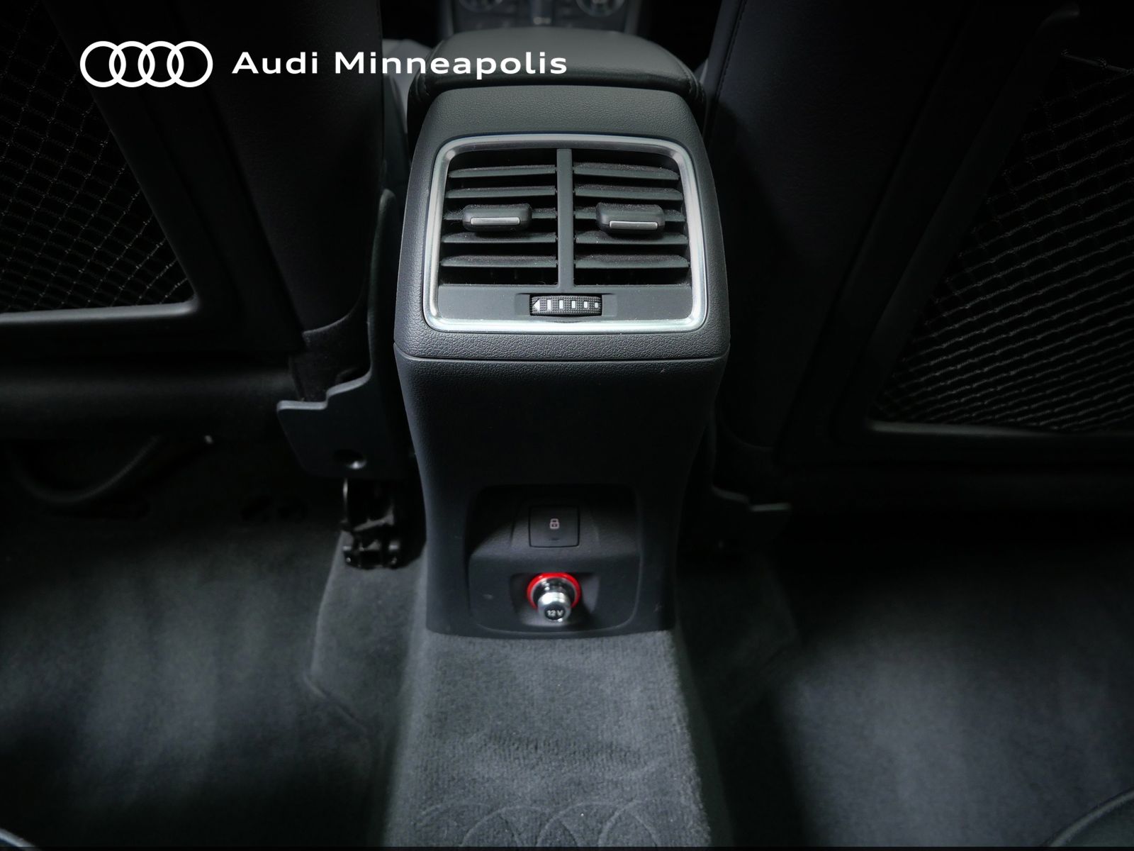 Thumbnail: 2015 Audi Q3 - 16