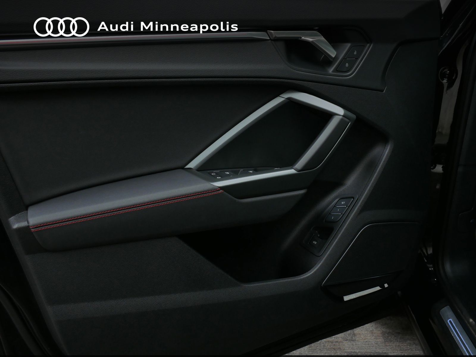 Thumbnail: 2025 Audi Q3 - 13