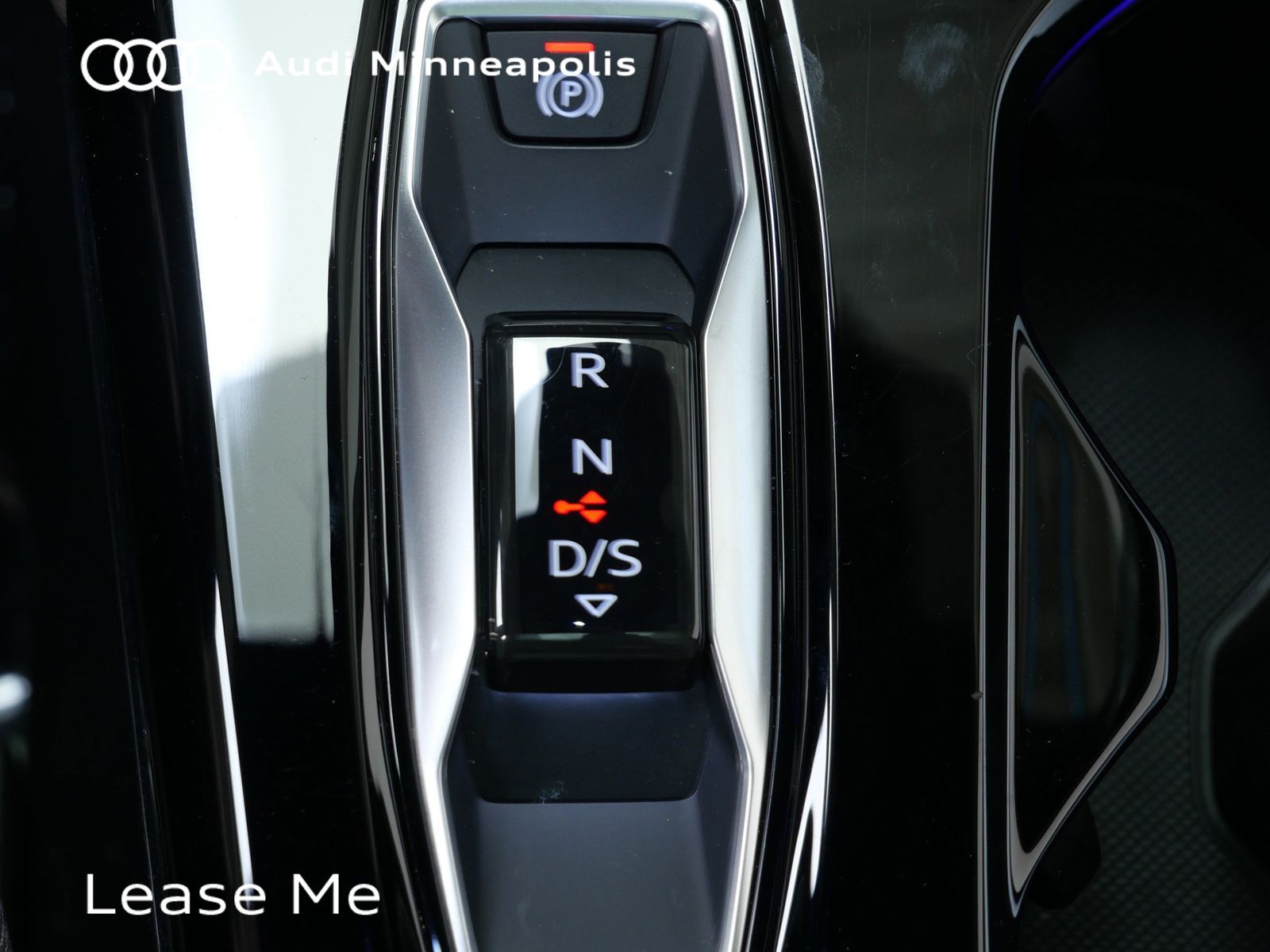 Thumbnail: 2025 Audi Q5 - 20