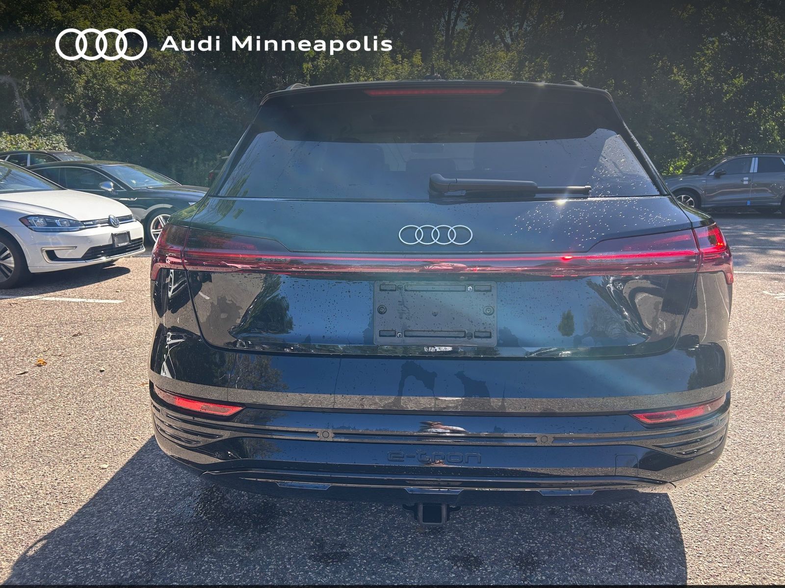 Thumbnail: 2024 Audi Q8 e-tron - 10