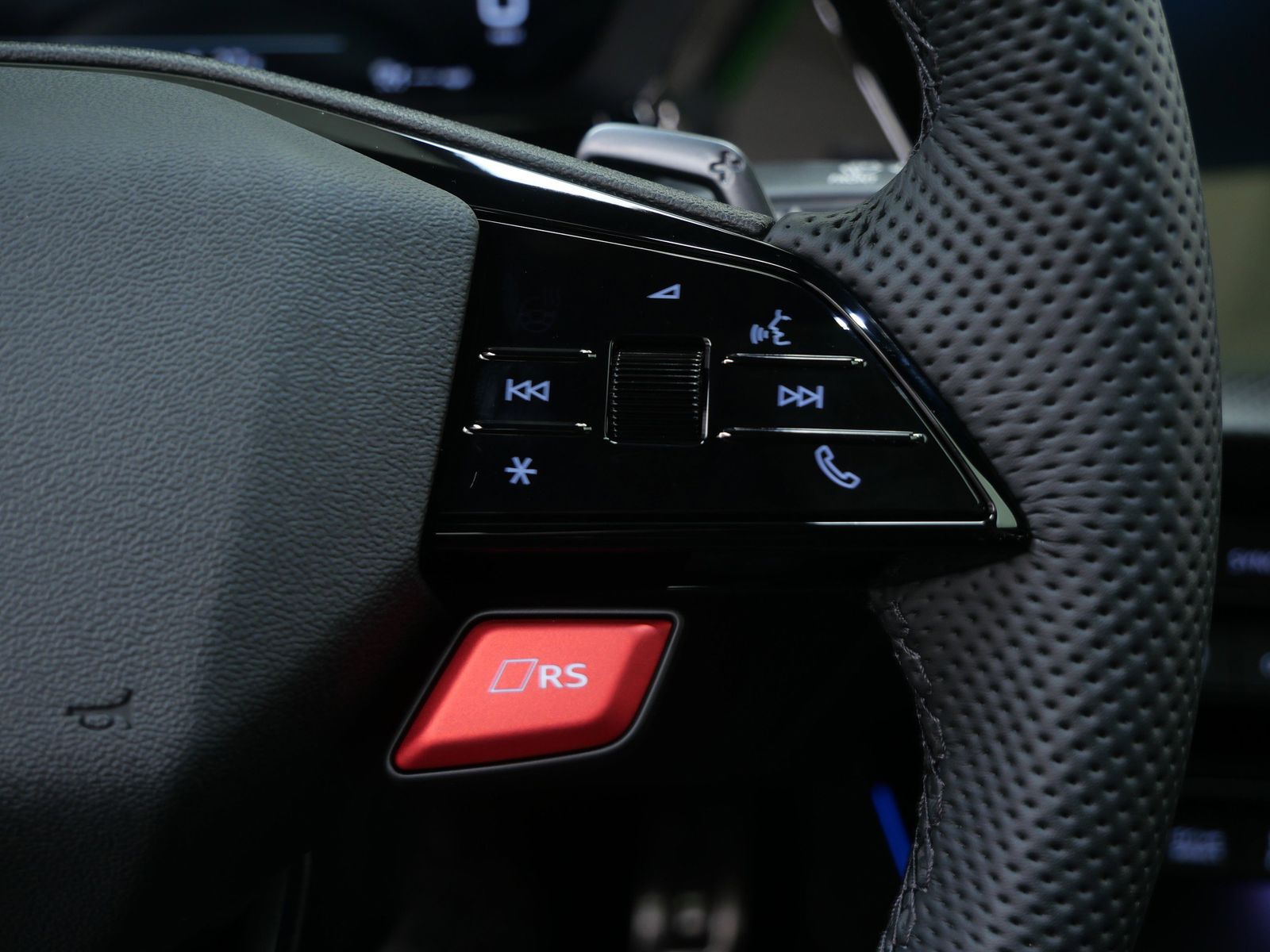 Thumbnail: 2026 Audi RS 3 - 15