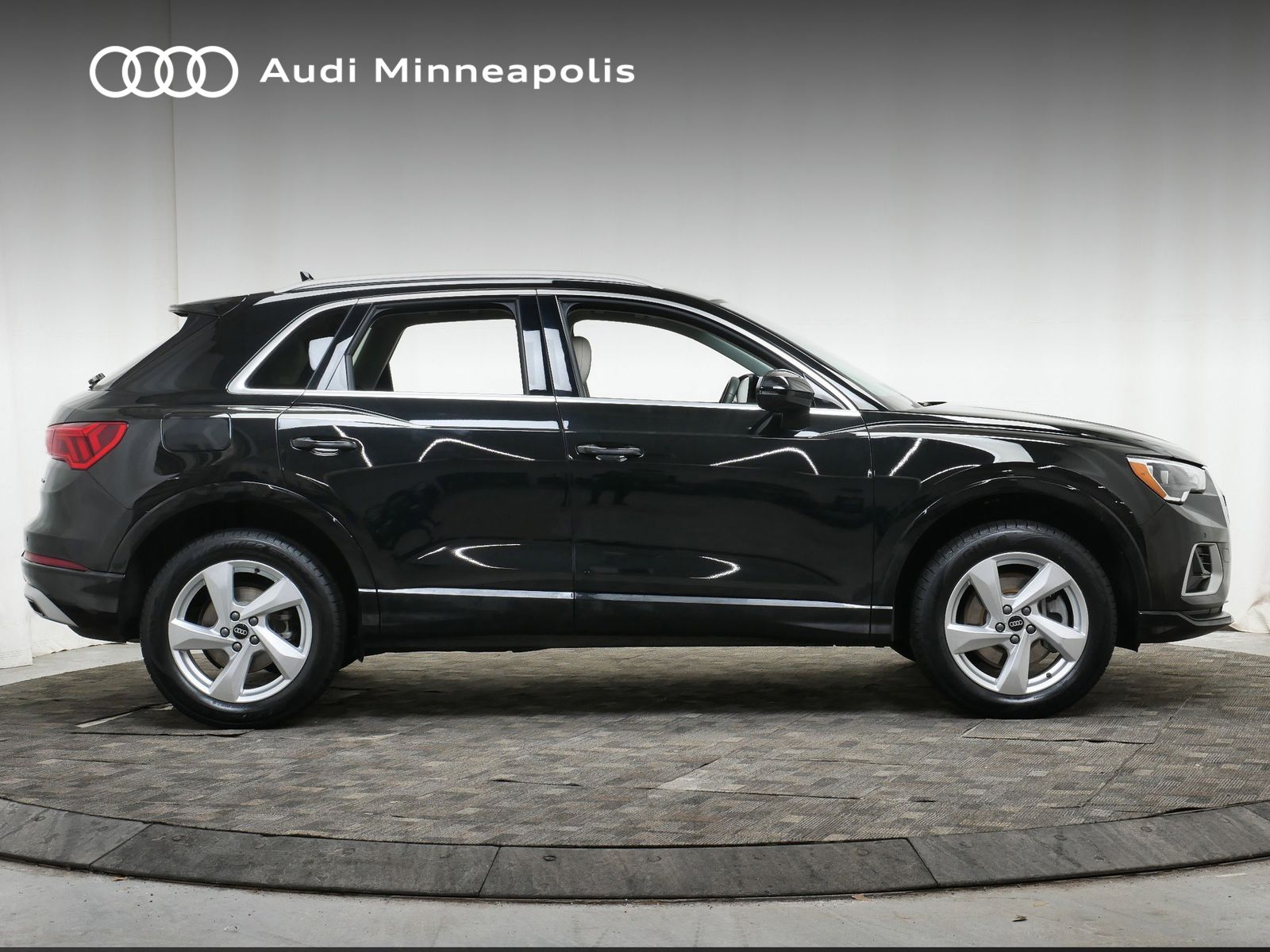 Thumbnail: 2022 Audi Q3 - 9