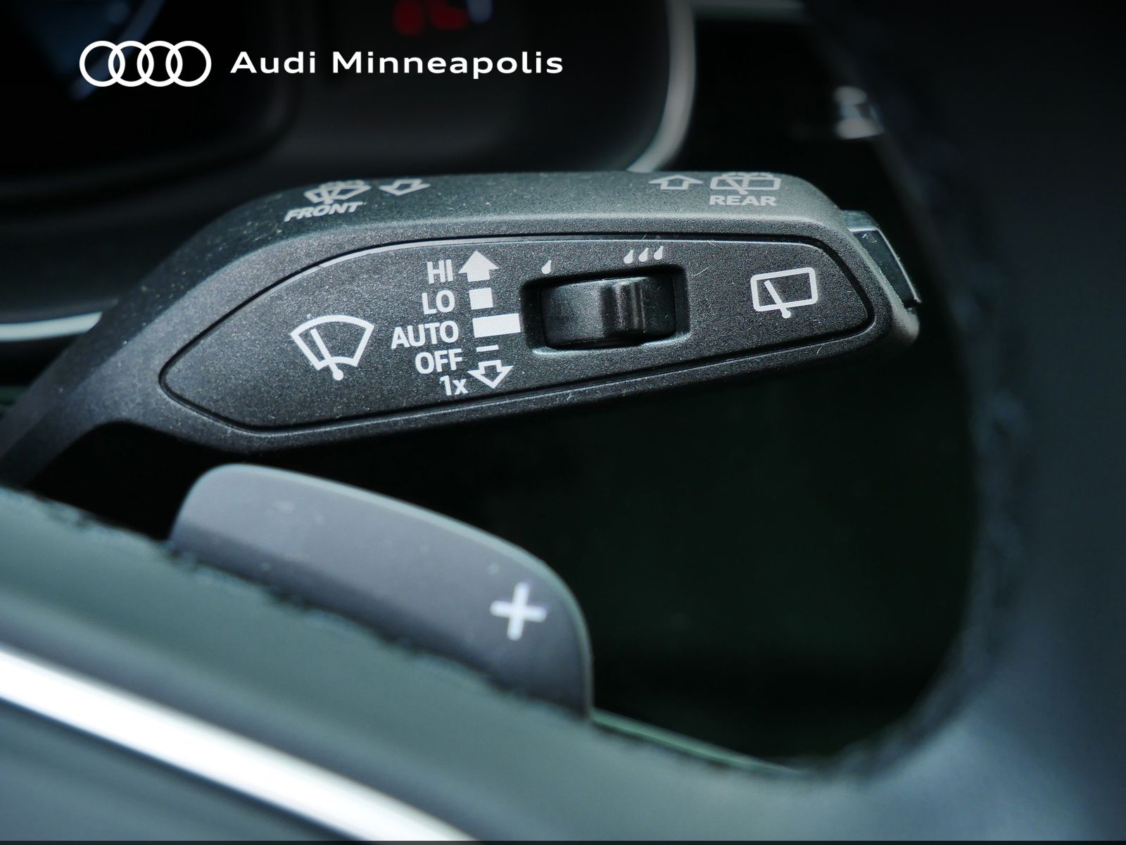 Thumbnail: 2023 Audi Q7 - 25