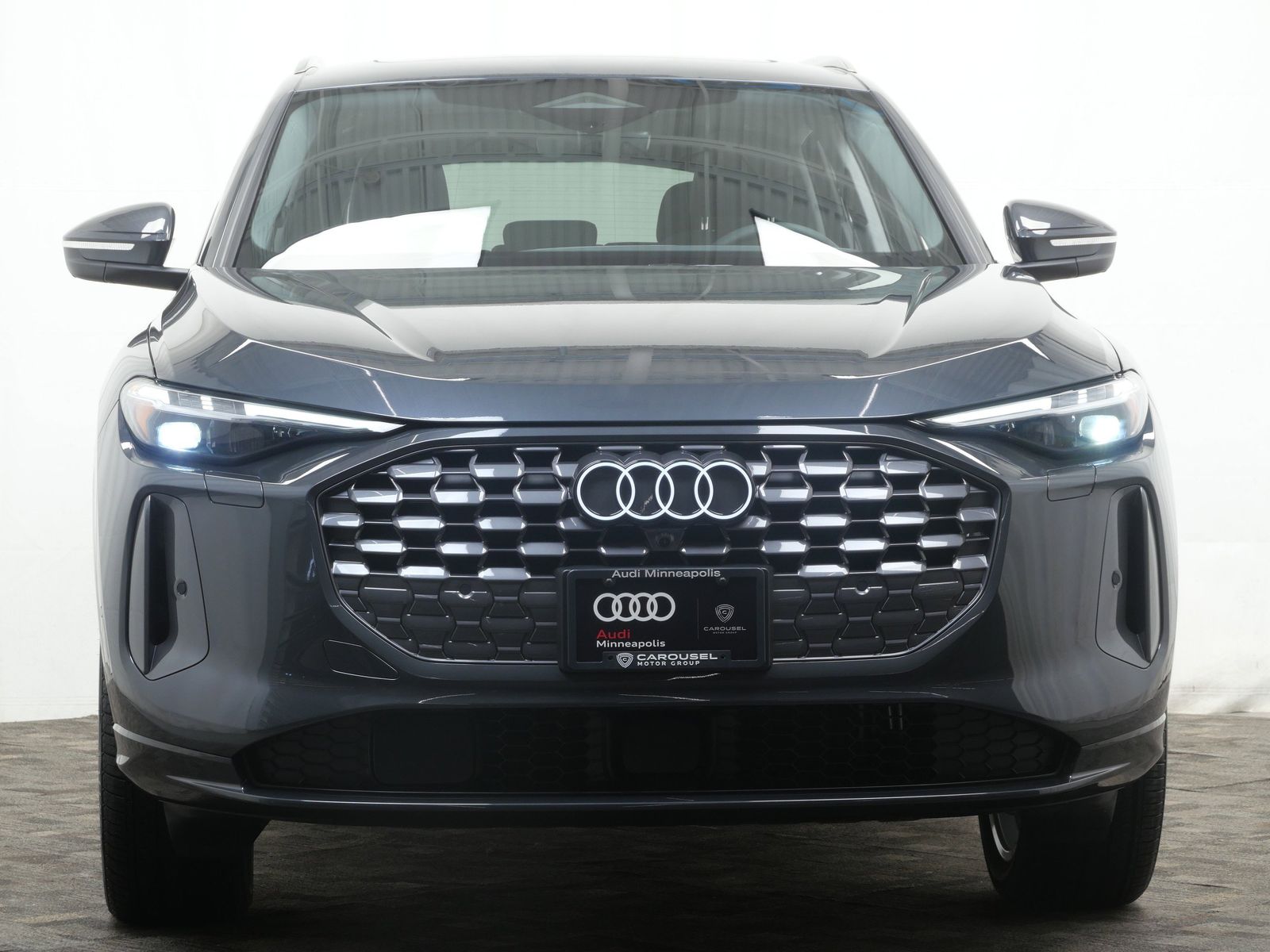 Thumbnail: 2025 Audi Q5 - 9