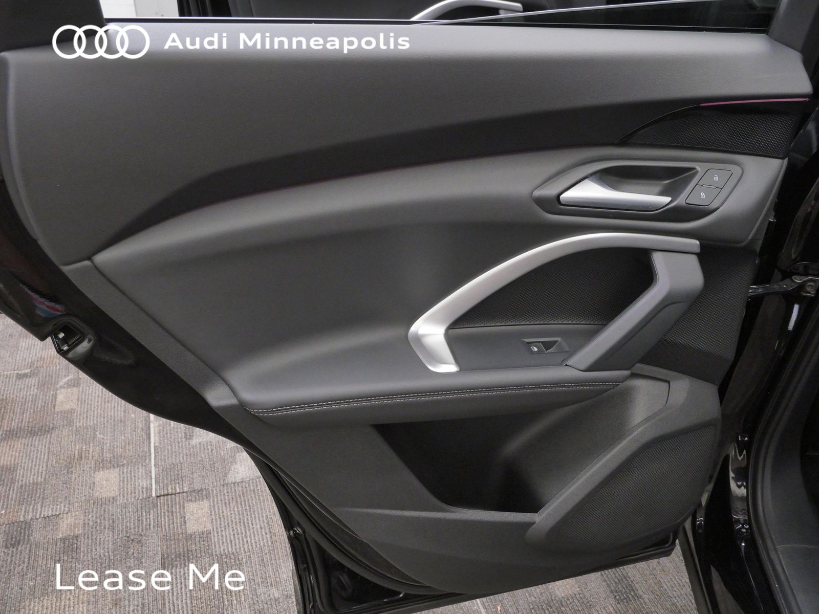 Thumbnail: 2025 Audi Q5 - 13