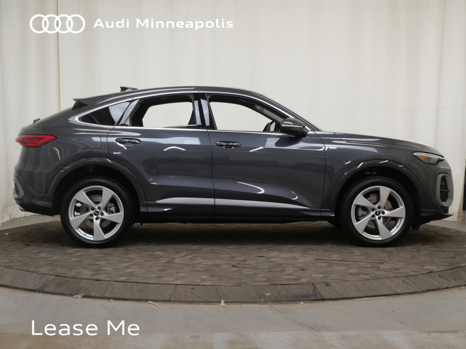 Thumbnail: 2025 Audi Q5 - 9