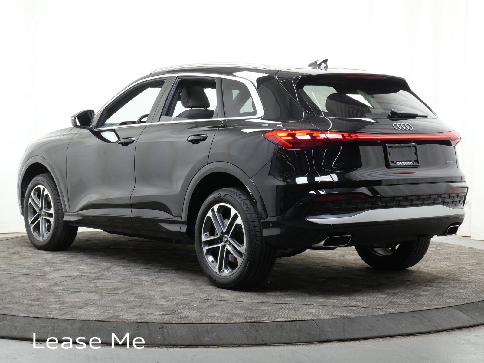 Thumbnail: 2025 Audi Q5 - 3