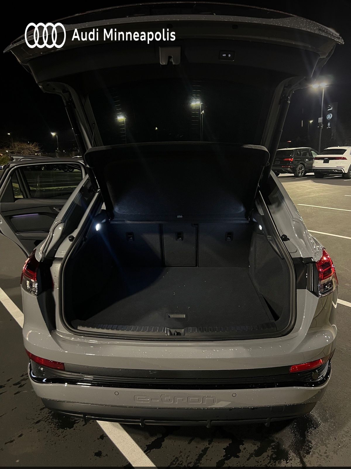 Thumbnail: 2023 Audi Q4 e-tron - 13