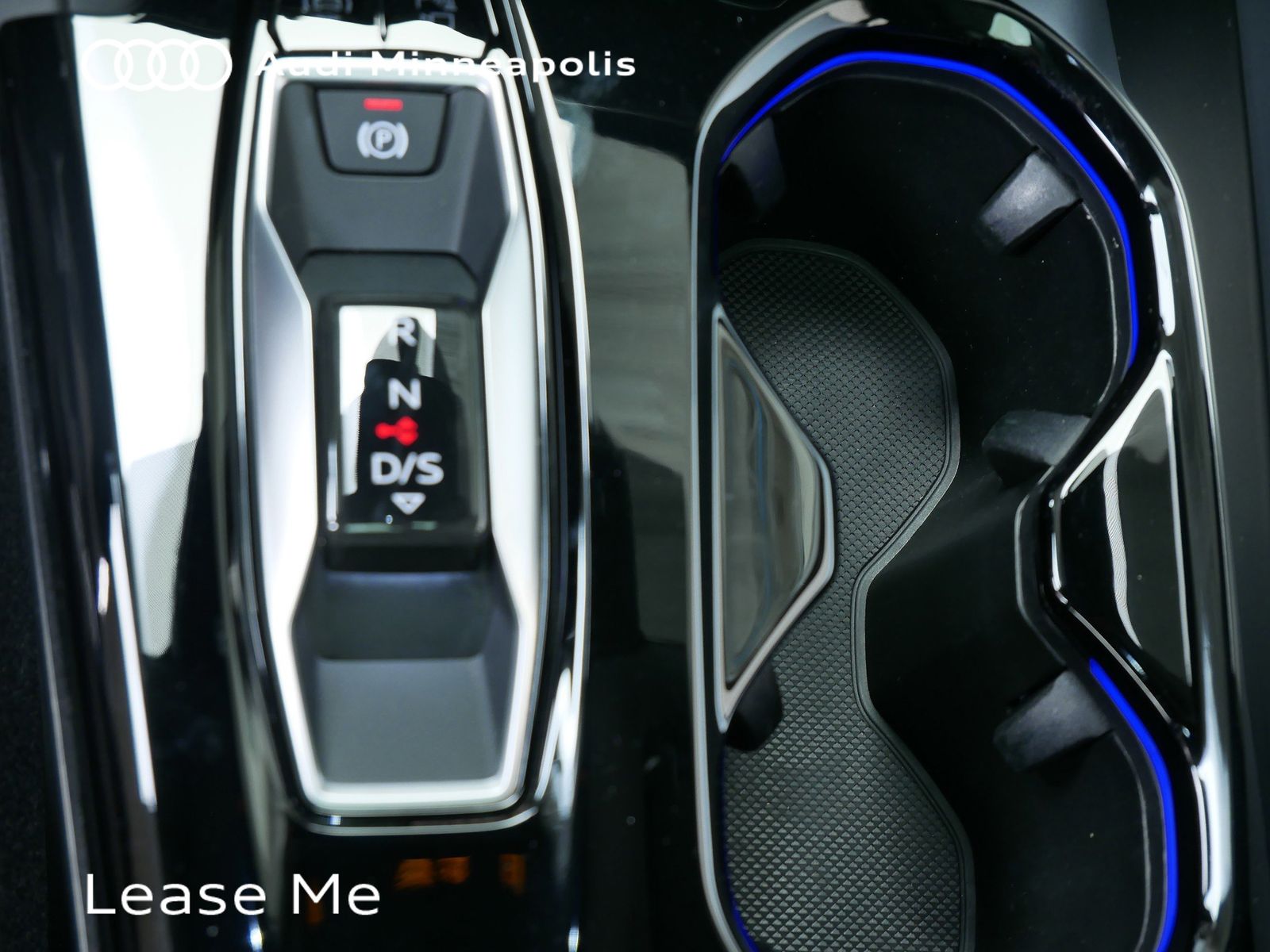 Thumbnail: 2025 Audi Q5 - 25