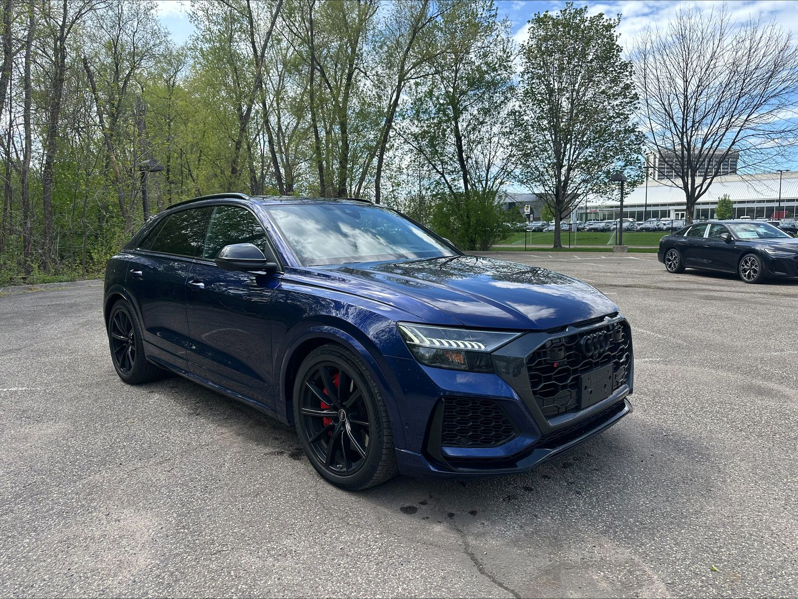Thumbnail: 2022 Audi RS Q8 - 3