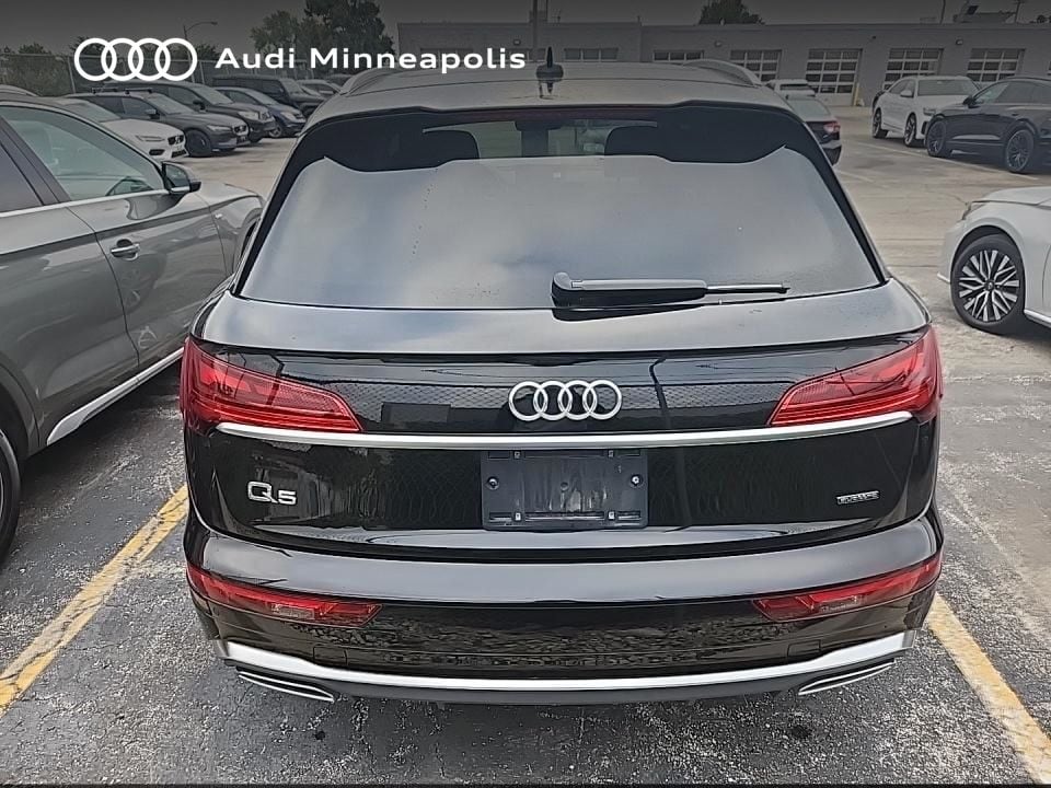 Thumbnail: 2023 Audi Q5 - 7