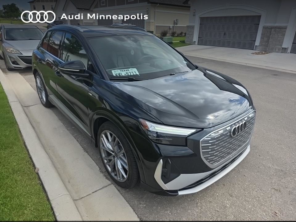 Thumbnail: 2025 Audi Q4 e-tron - 4