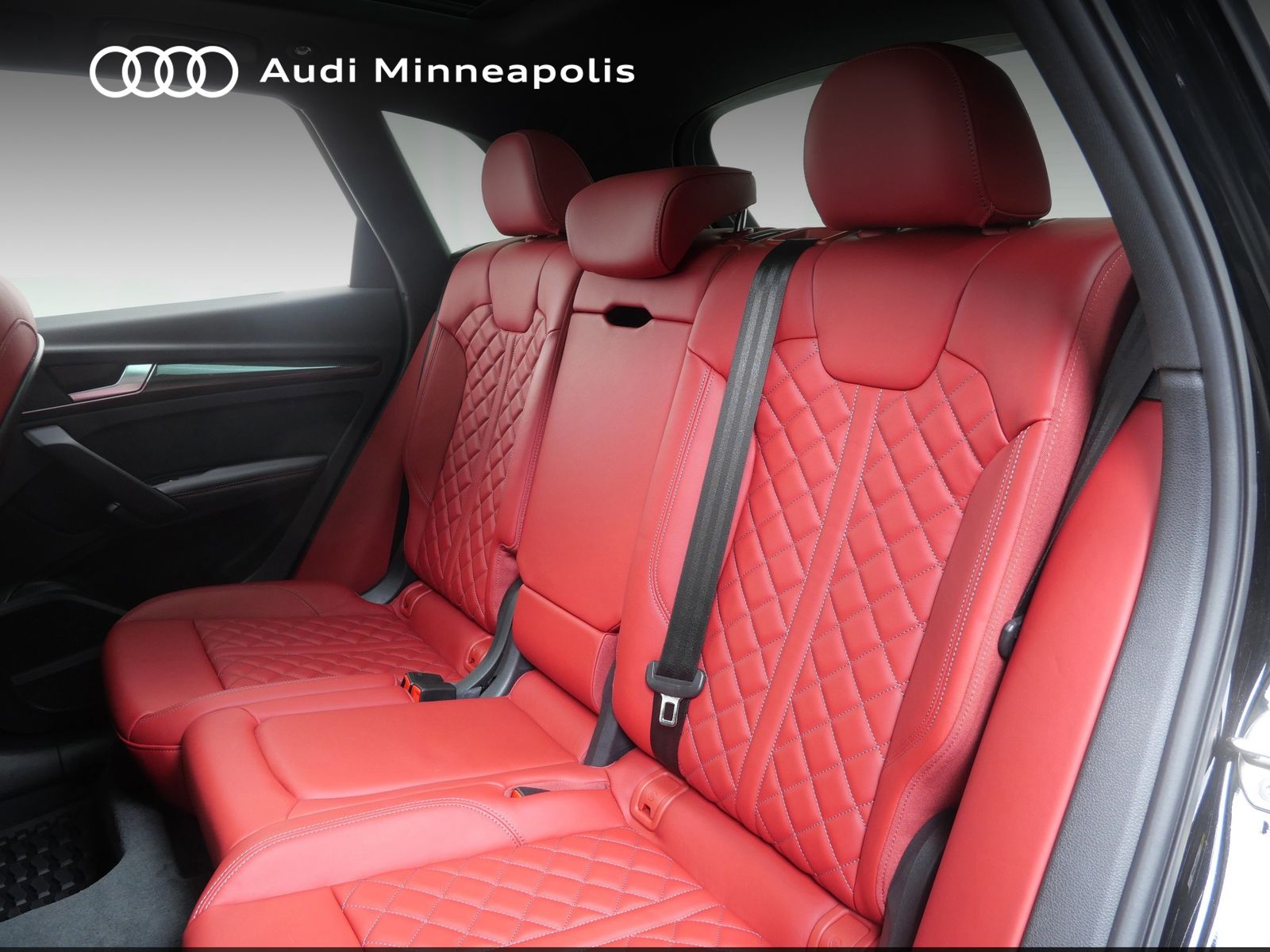 Thumbnail: 2023 Audi SQ5 - 17