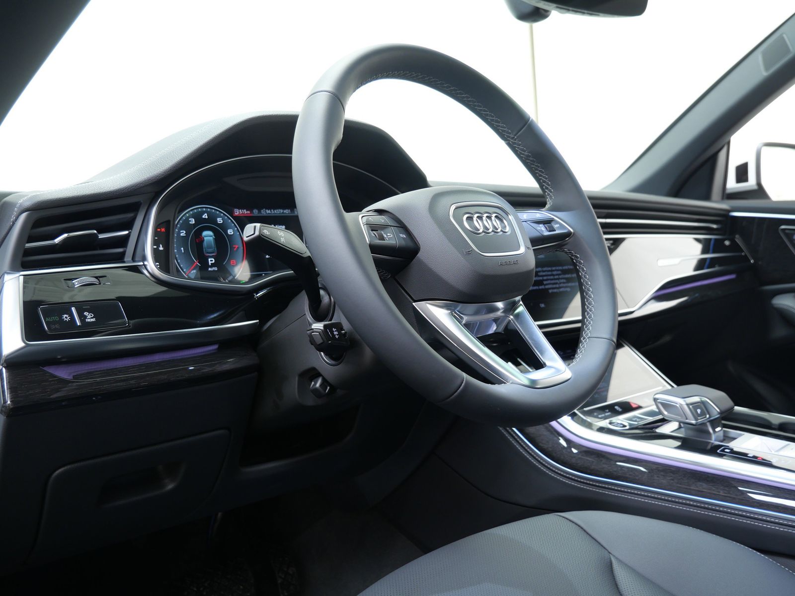 Thumbnail: 2026 Audi Q8 - 2