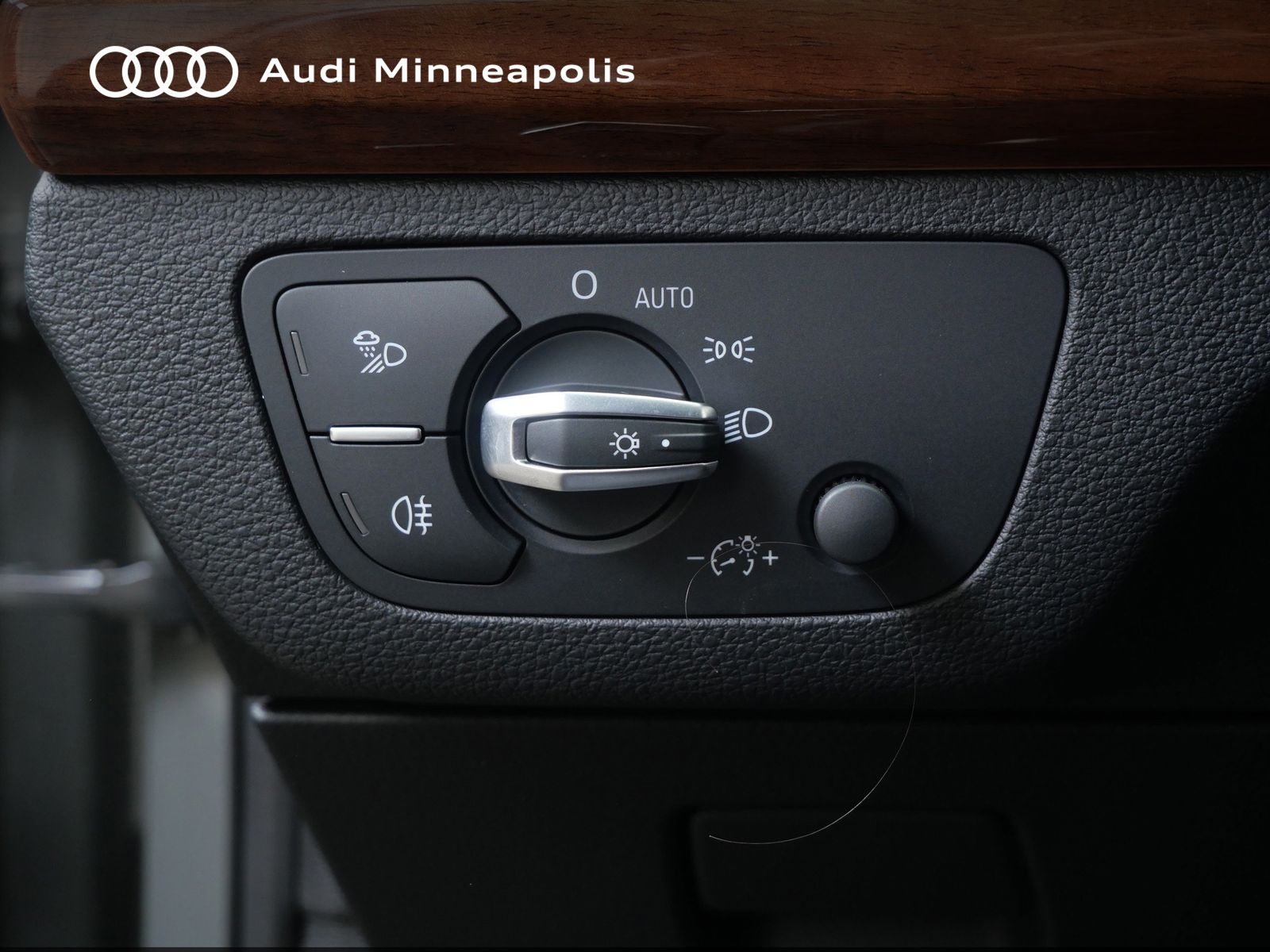 Thumbnail: 2023 Audi Q5 - 20