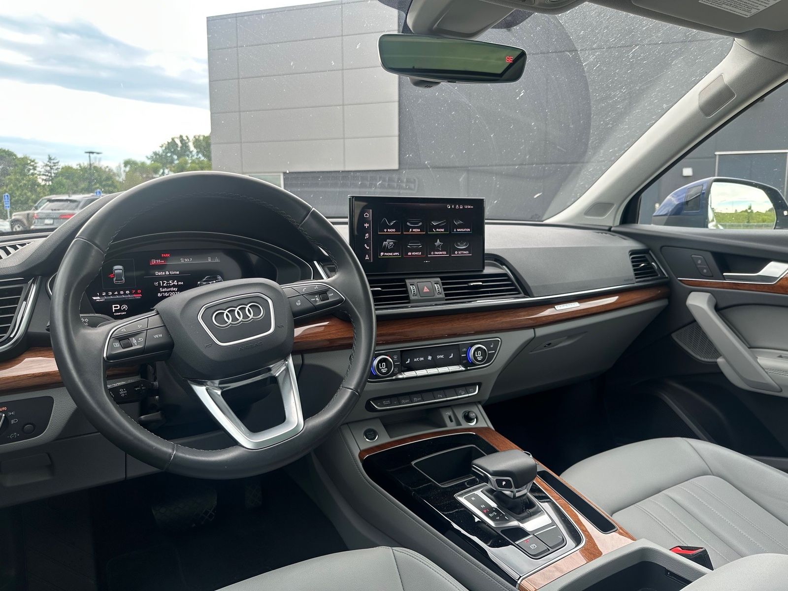 Thumbnail: 2022 Audi Q5 - 2