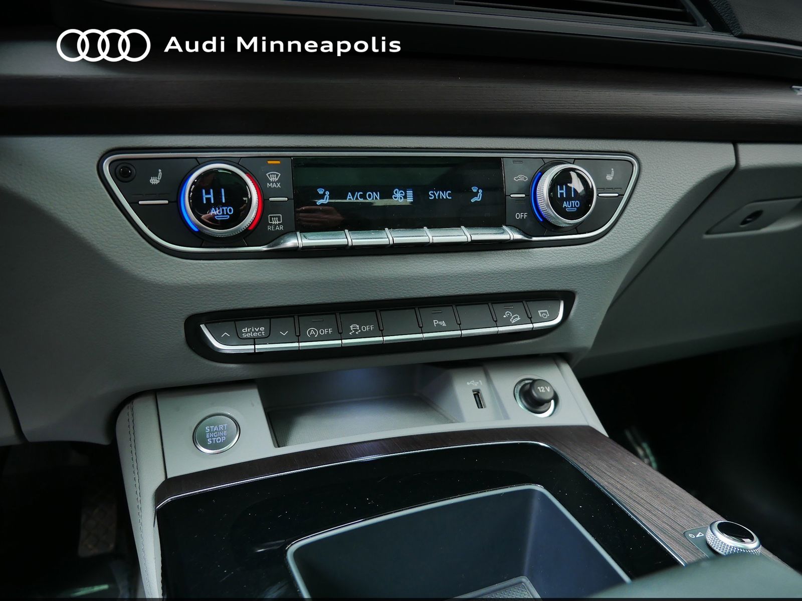 Thumbnail: 2023 Audi Q5 - 22