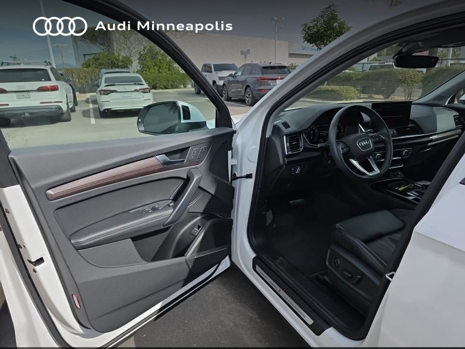 Thumbnail: 2023 Audi Q5 - 19