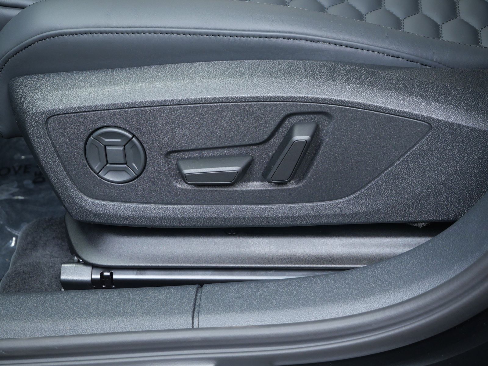 Thumbnail: 2026 Audi RS 3 - 11