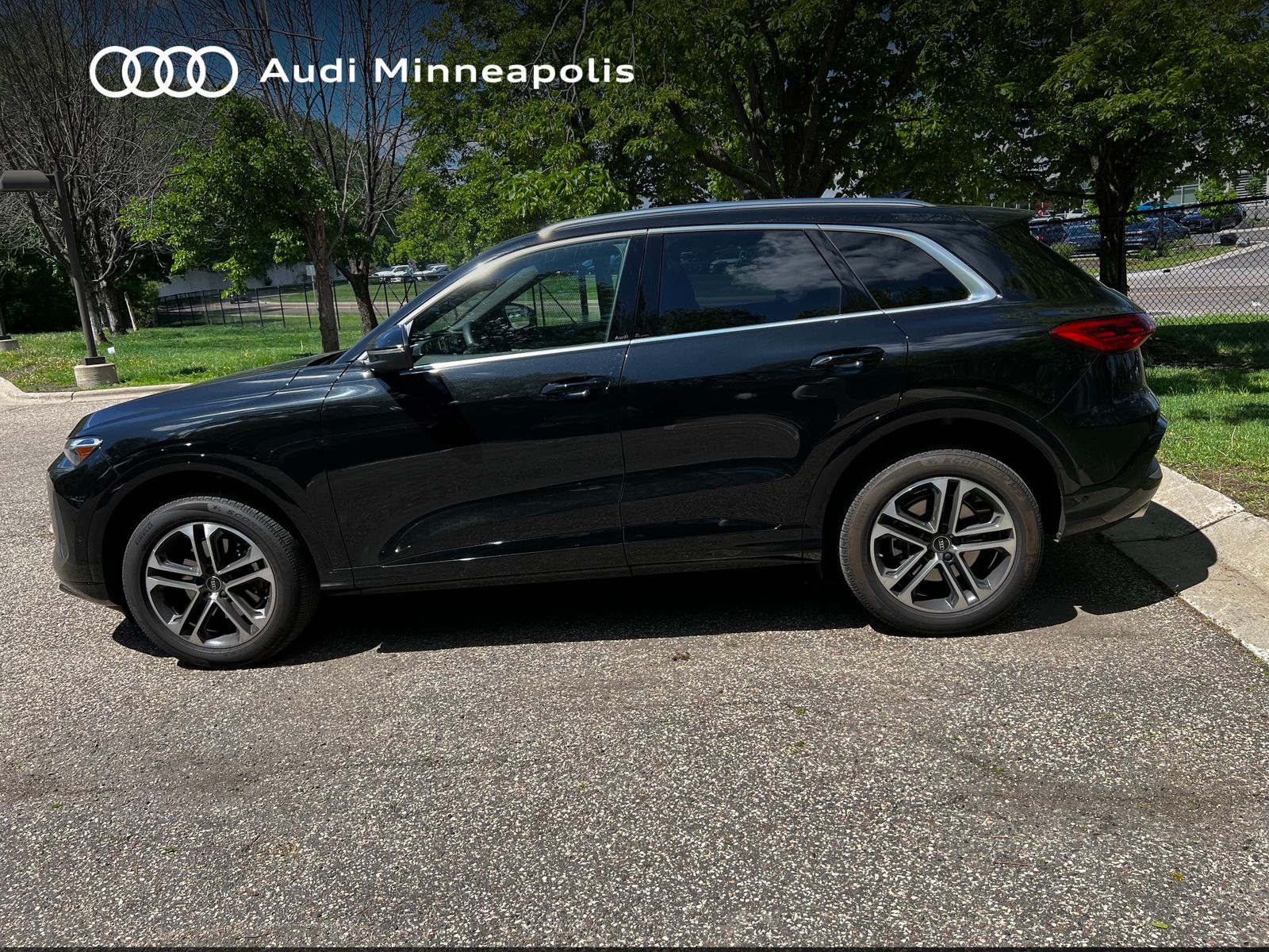 Thumbnail: 2025 Audi Q5 - 2