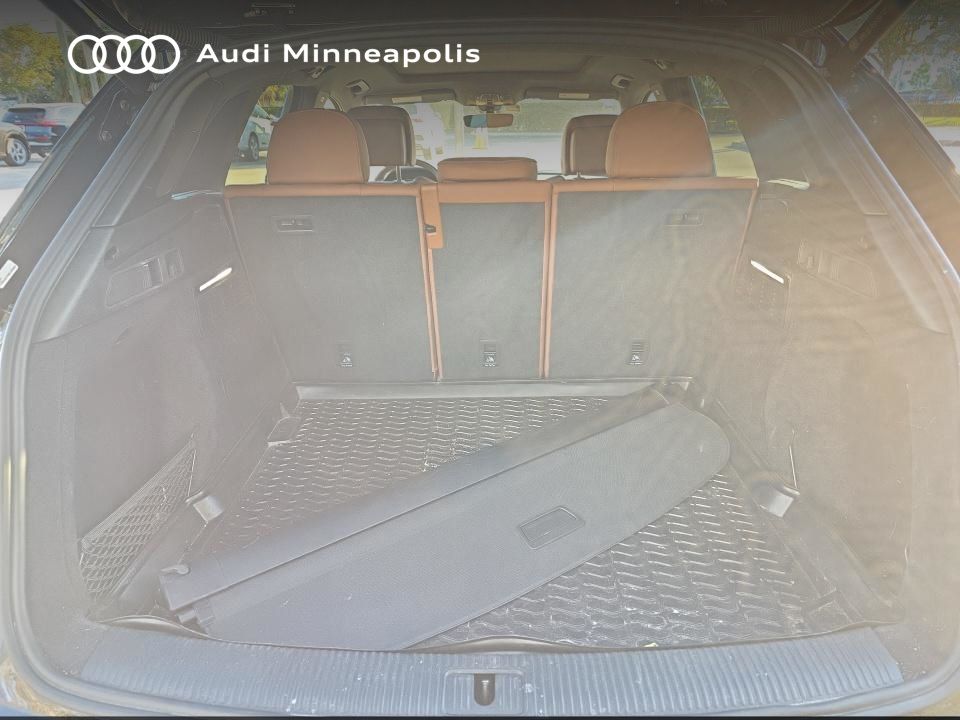 Thumbnail: 2023 Audi Q5 - 13