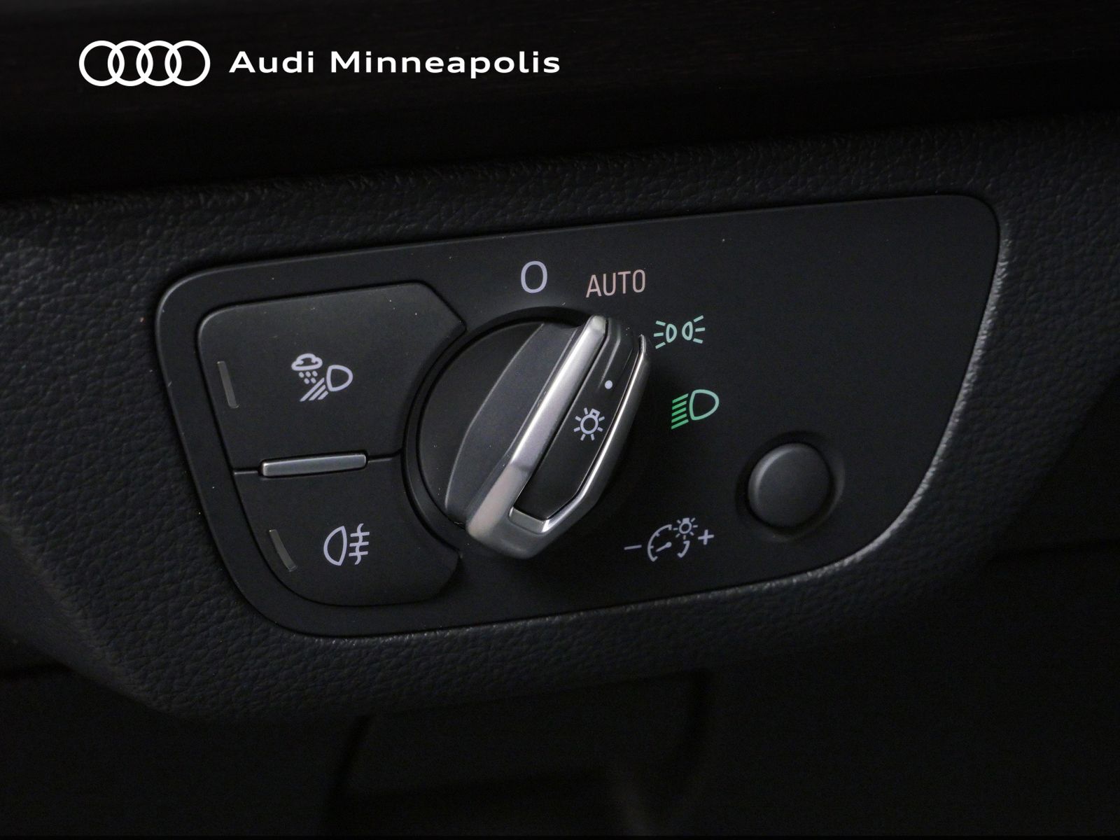 Thumbnail: 2023 Audi Q5 - 21