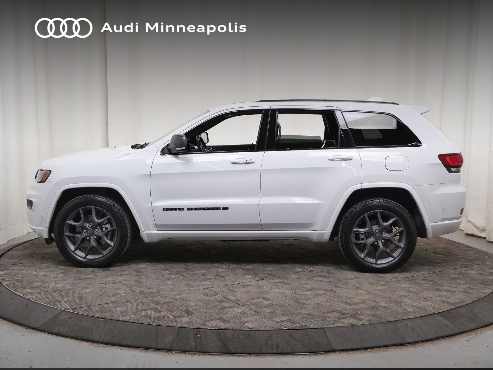 Thumbnail: 2021 Jeep Grand Cherokee - 3