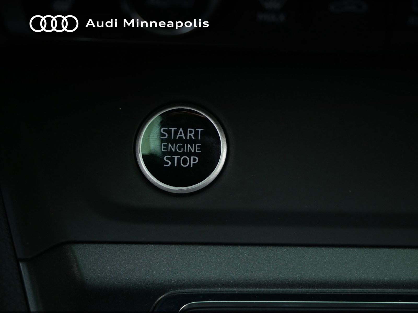Thumbnail: 2023 Audi Q3 - 32
