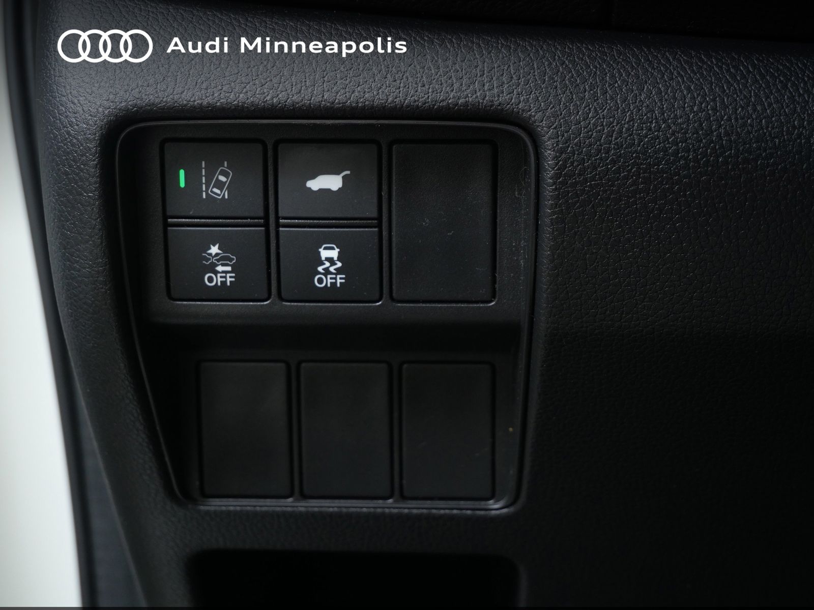 Thumbnail: 2017 Honda CR-V - 16