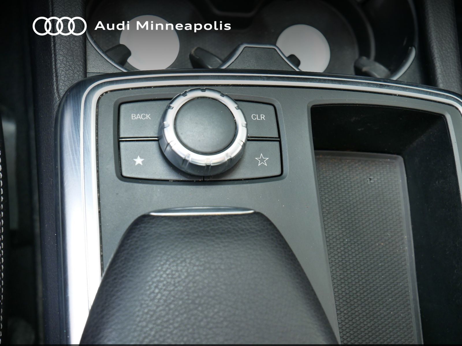 Thumbnail: 2015 Mercedes-Benz M-Class - 26