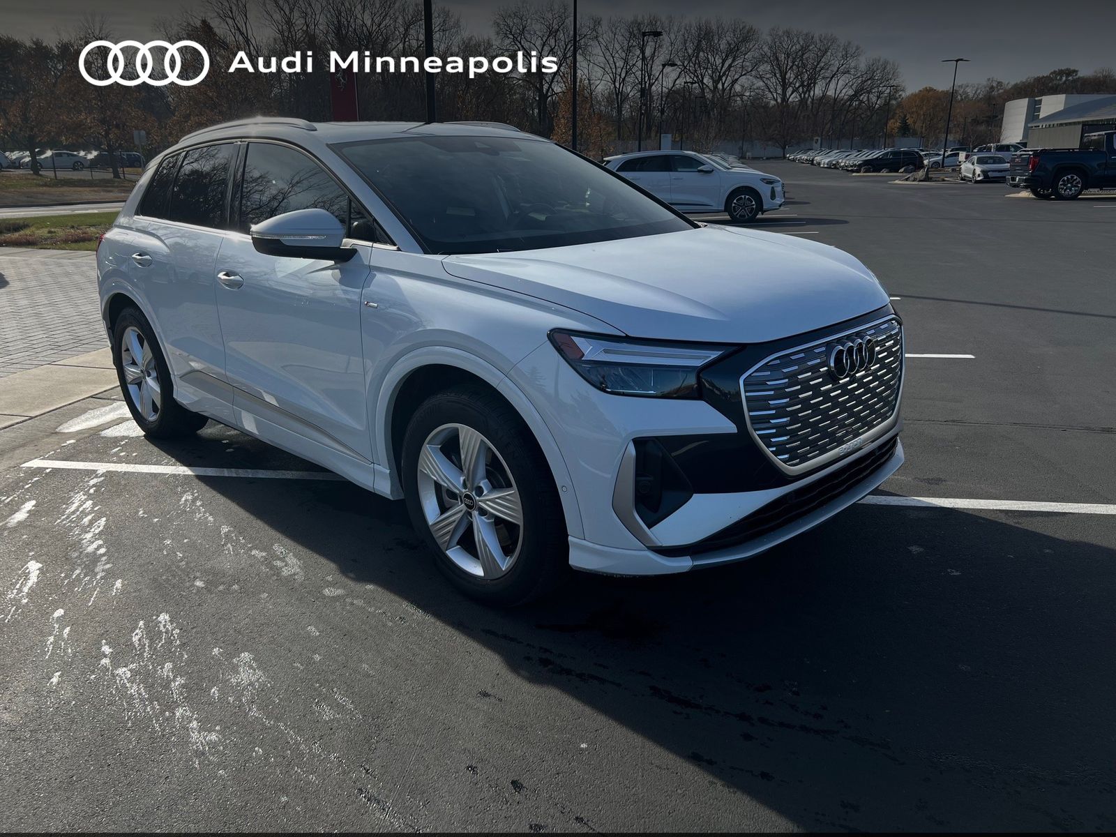 Thumbnail: 2024 Audi Q4 e-tron - 9