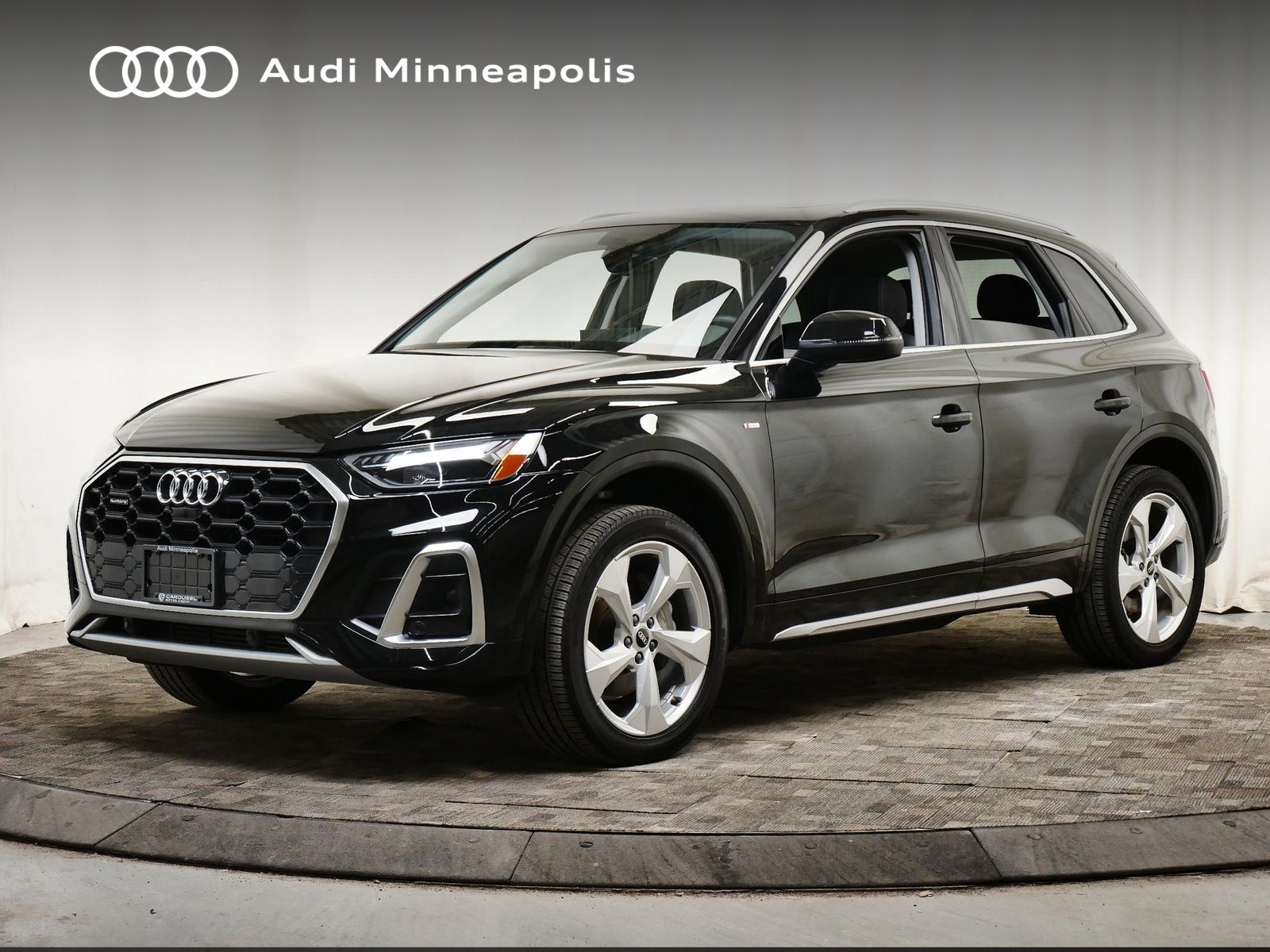 Thumbnail: 2023 Audi Q5 - 1