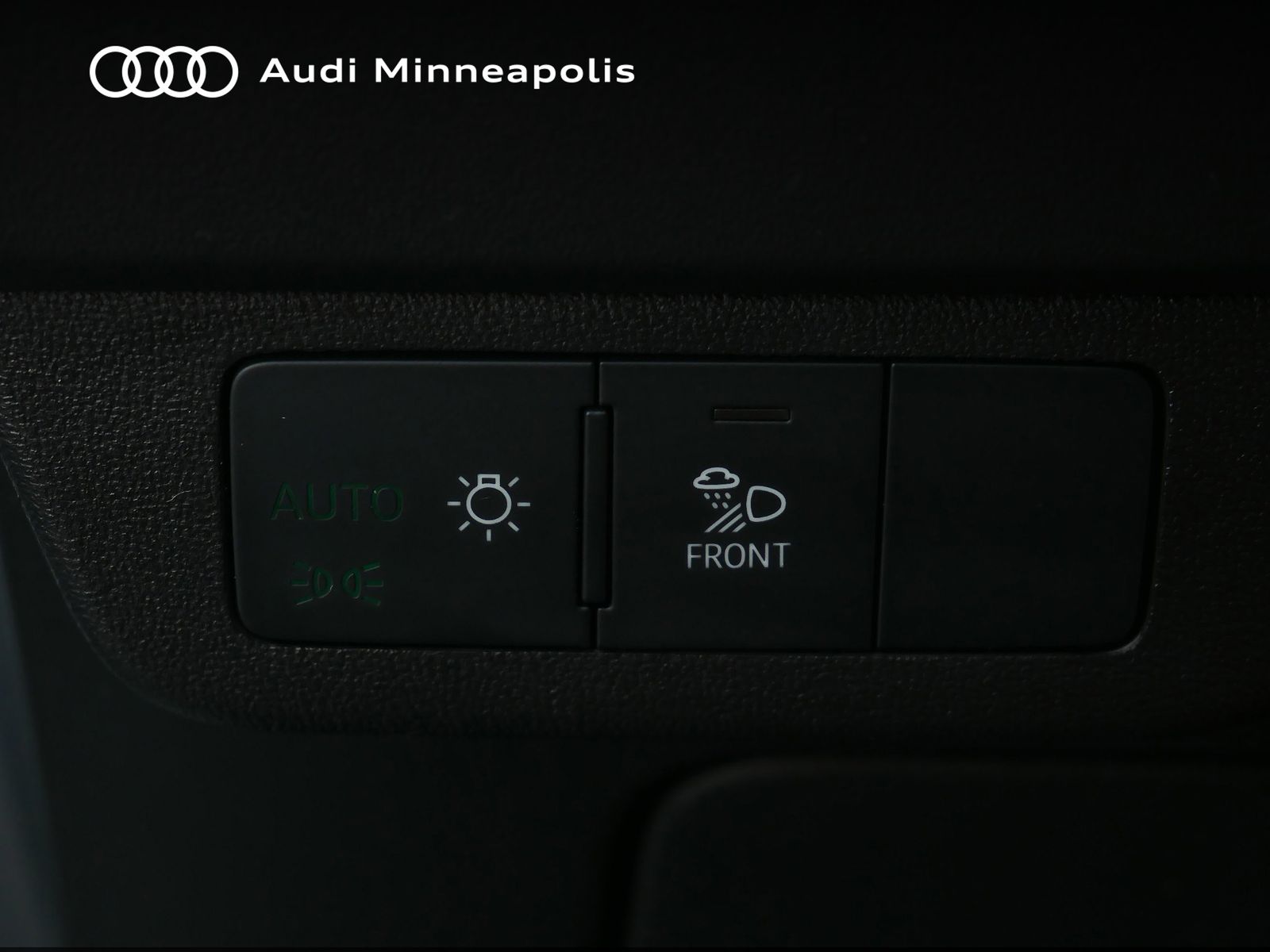 Thumbnail: 2023 Audi Q4 e-tron - 26