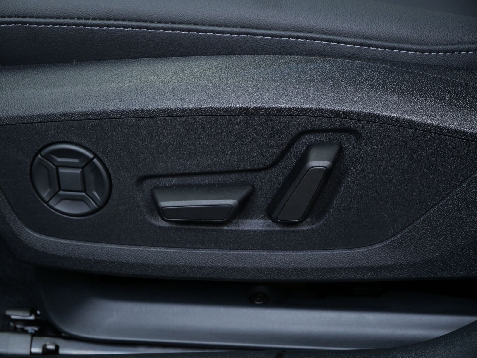 Thumbnail: 2025 Audi A5 - 11