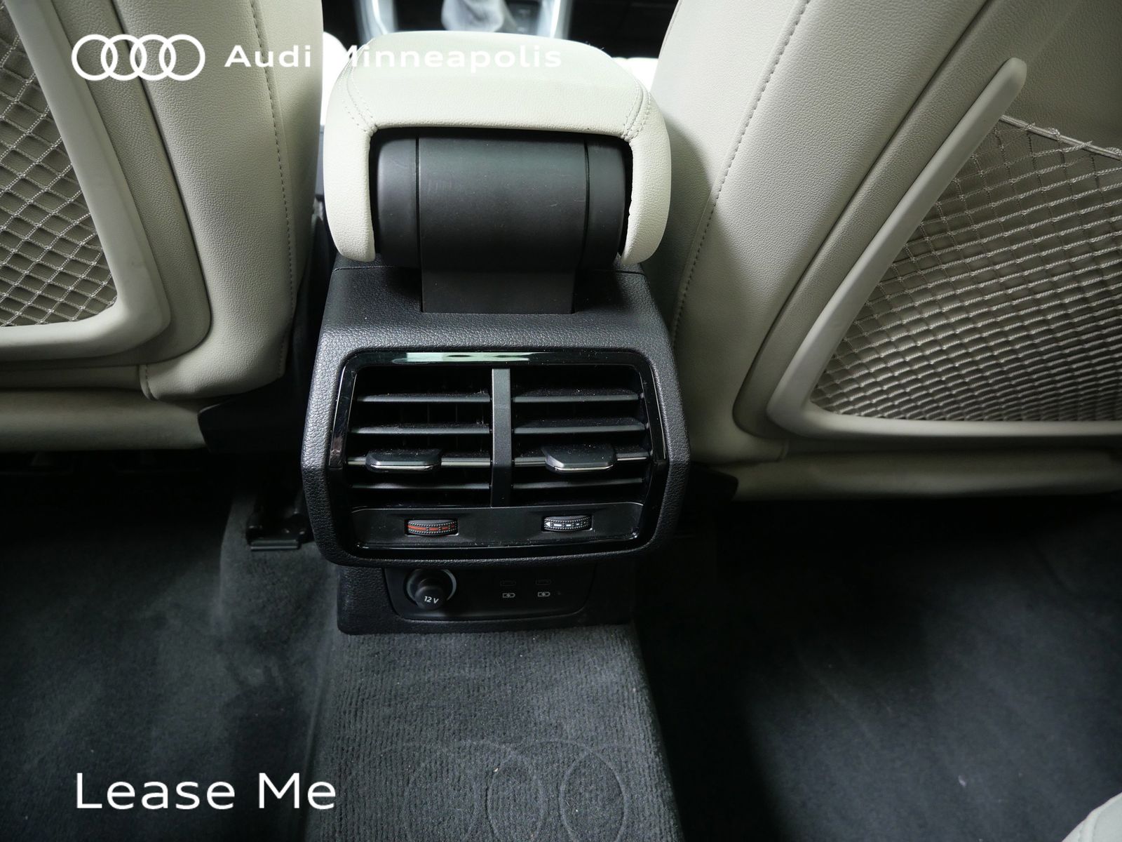 Thumbnail: 2025 Audi Q3 - 17